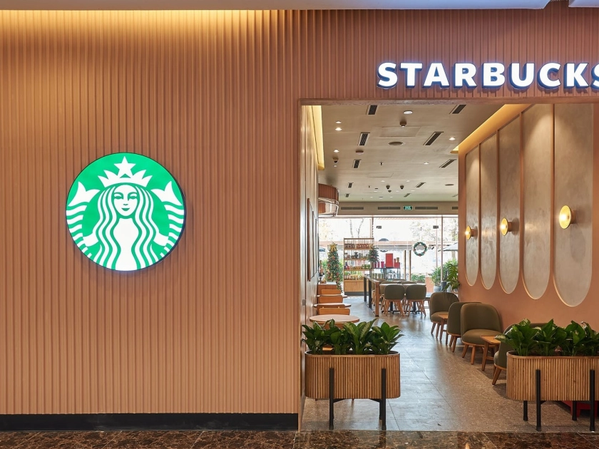 Starbucks Vincom Long Biên đã chính thức mở cửa