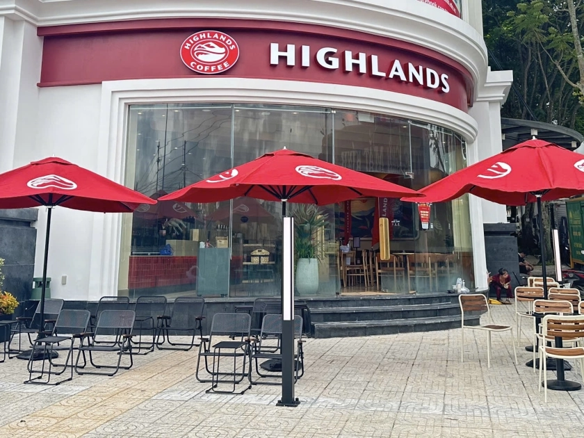 🎉☕ KHAI TRƯƠNG HIGHLANDS COFFEE TẠI VINCOM PLAZA BẢO LỘC! ❤️