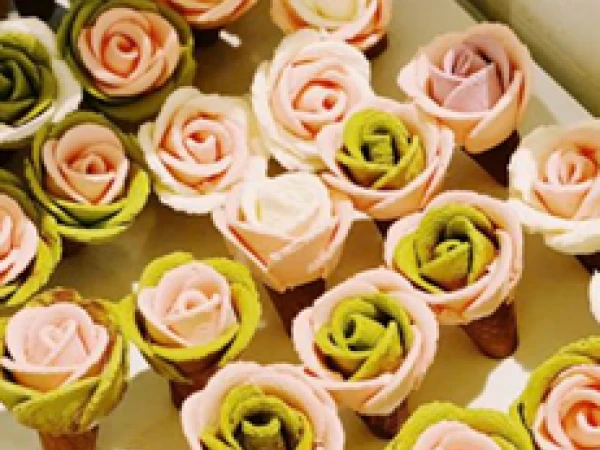 BATH & BODY WORKS - ROSE YOUR WAY
