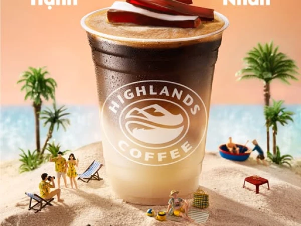 🏖️ Sải chân trên bãi cát vàng, đón hè Phiêu Êmmmm với PhinĐI Hạnh Nhân!