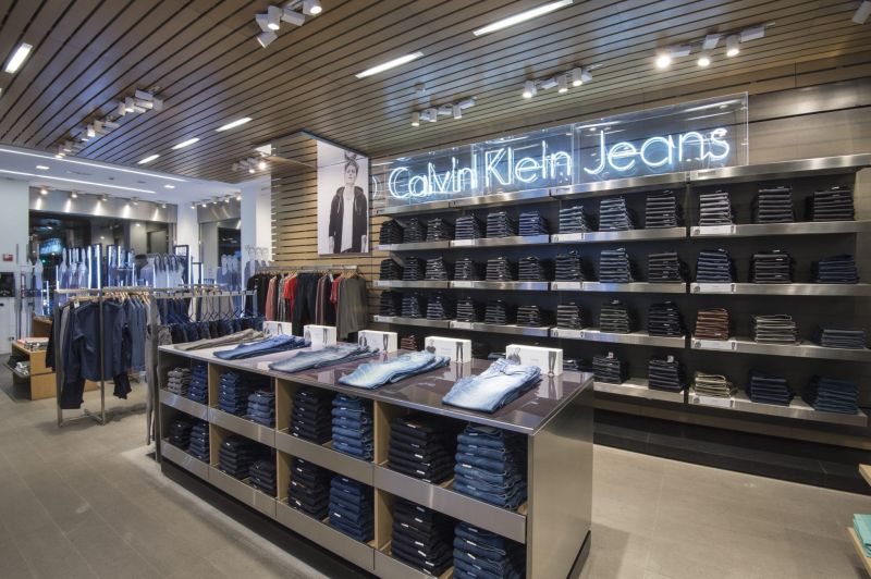 Cửa hàng mua sắm Calvin Klein tại trung tâm thương mại Vincom