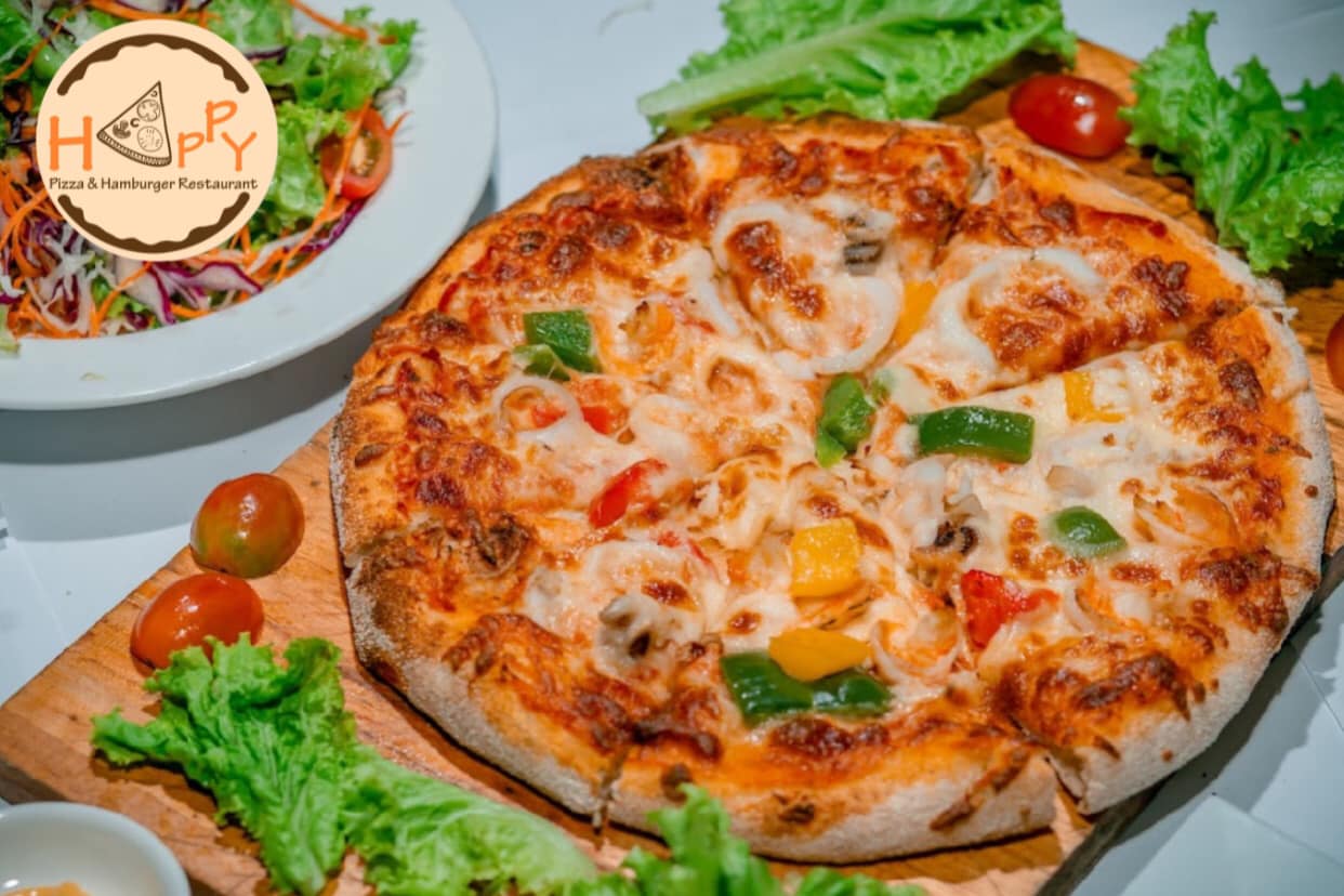 Những chiếc pizza hấp dẫn tại Happy Pizza Vincom+ Long Thành