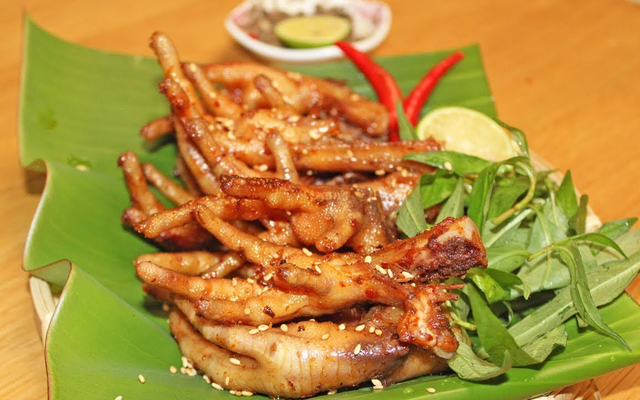 quán chân gà nướng Thụy Khuê