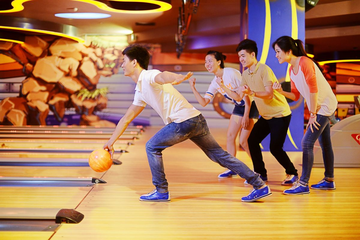 chơi bowling ở helio center đà nẵng