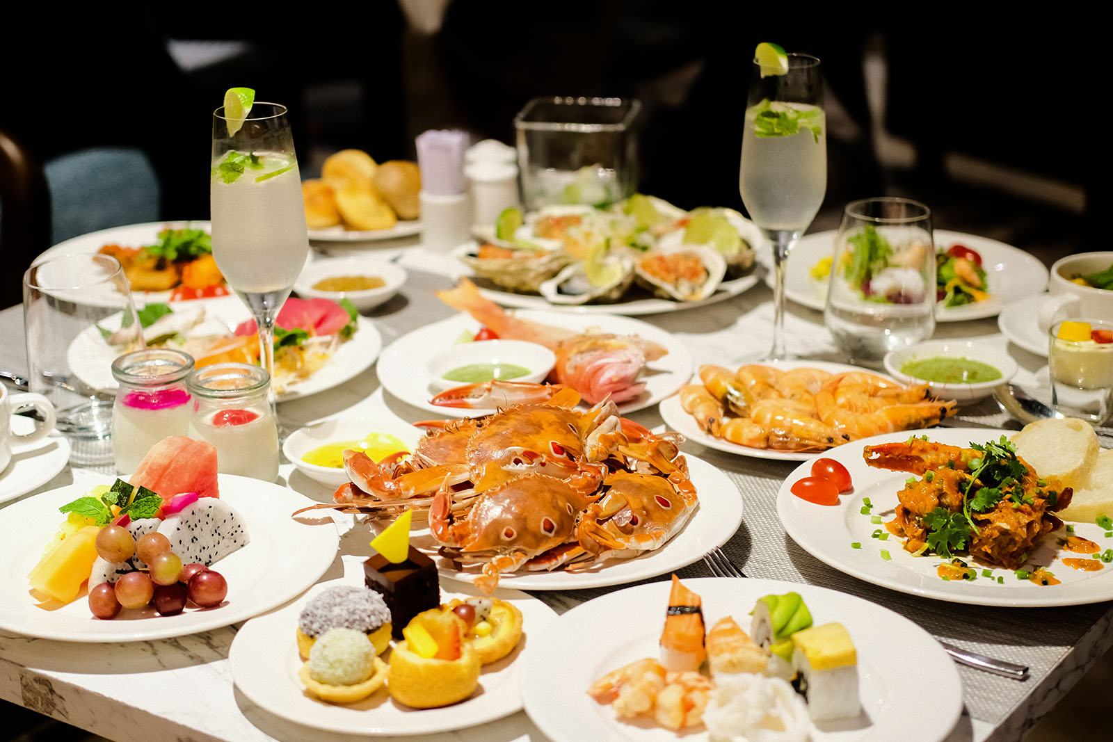 Các món ăn đa dạng tại buffet Sea