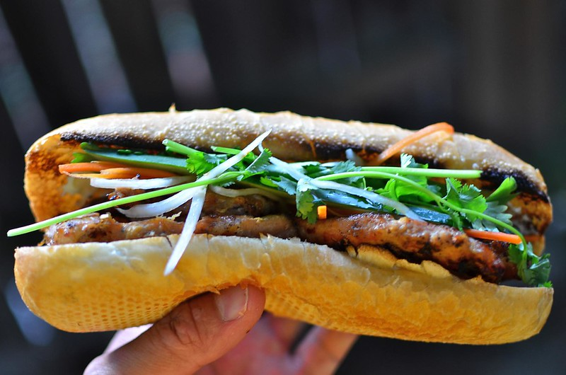 Bánh mì thịt nướng Nguyễn Trãi có hương vị thơm ngon đậm đà