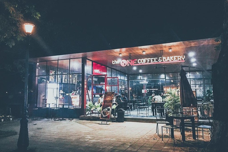 The One Coffee & Bakery mệnh danh là thiên đường bánh ngọt