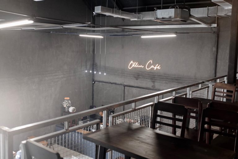 Không gian dối quán Ollin Premium Cafe