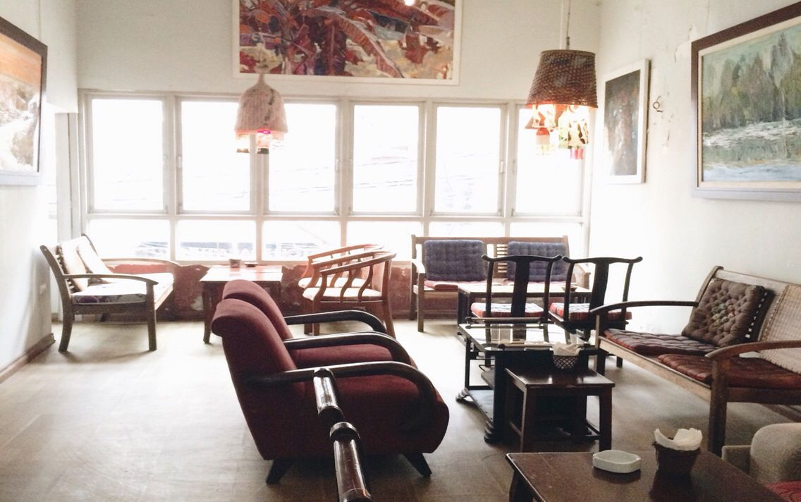 Nola Cafe sở hữu không gian vô cùng cổ điển