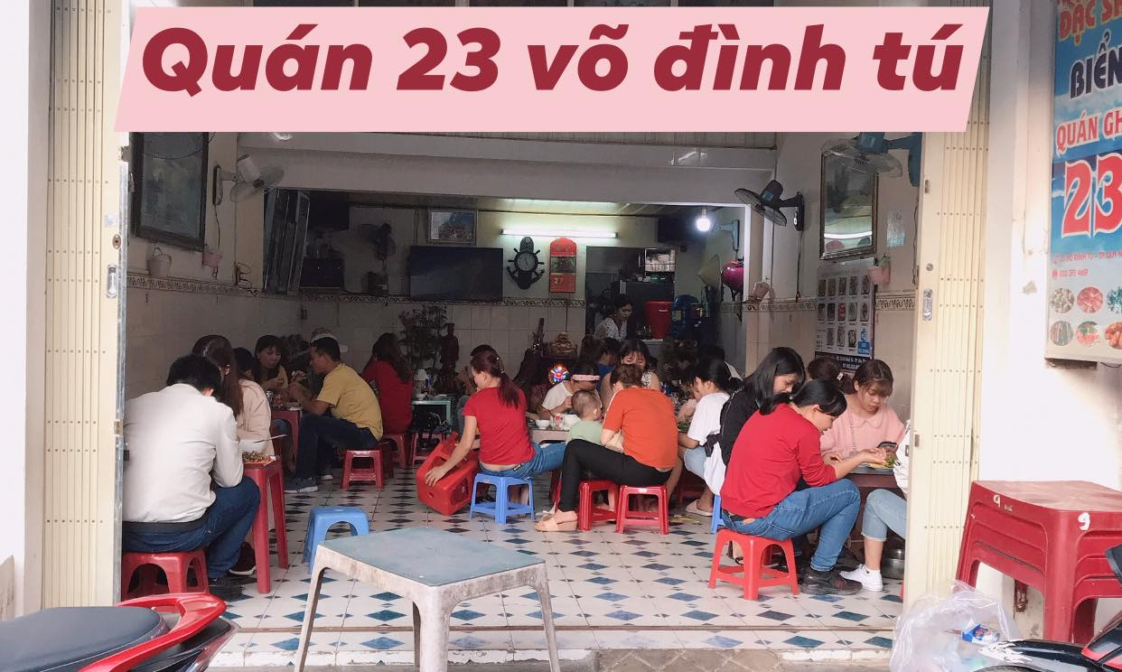 Không gian quán khá thoải mái tại Quán Ghẹ 23