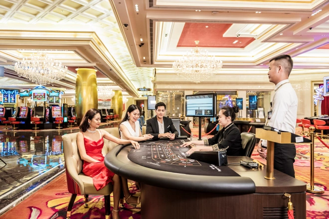 đội ngũ nhân viên phục vụ chuyên nghiệp ở casino phú quốc