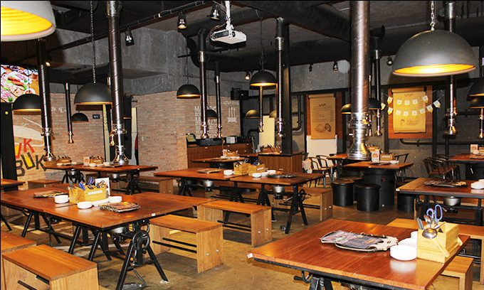 Buk Buk quán buffet hải sản Nha Trang với không gian sang trọng ấm cúng 