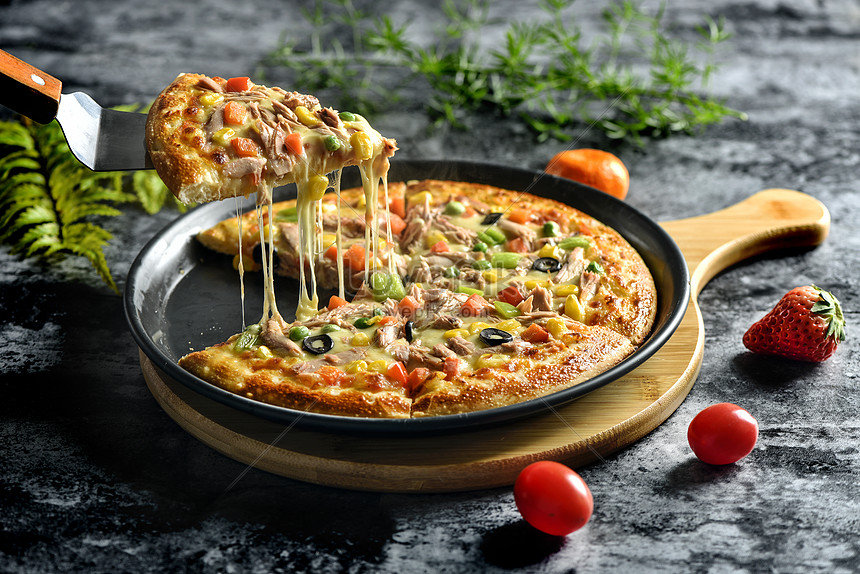 Pizza hấp dẫn cũng là một món ăn nhanh nổi tiếng