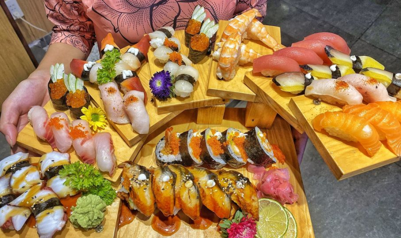 sushi akataiyo