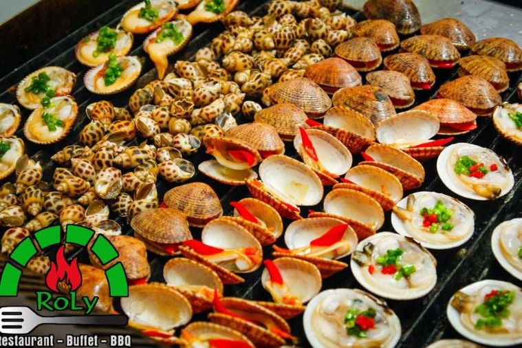 Roly Buffet - Nhà hàng buffet hải sản Nha Trang