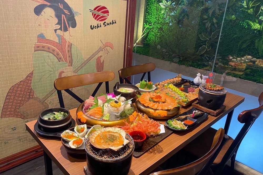 Uchi Sushi với các món ăn chính gốc Nhật Bản