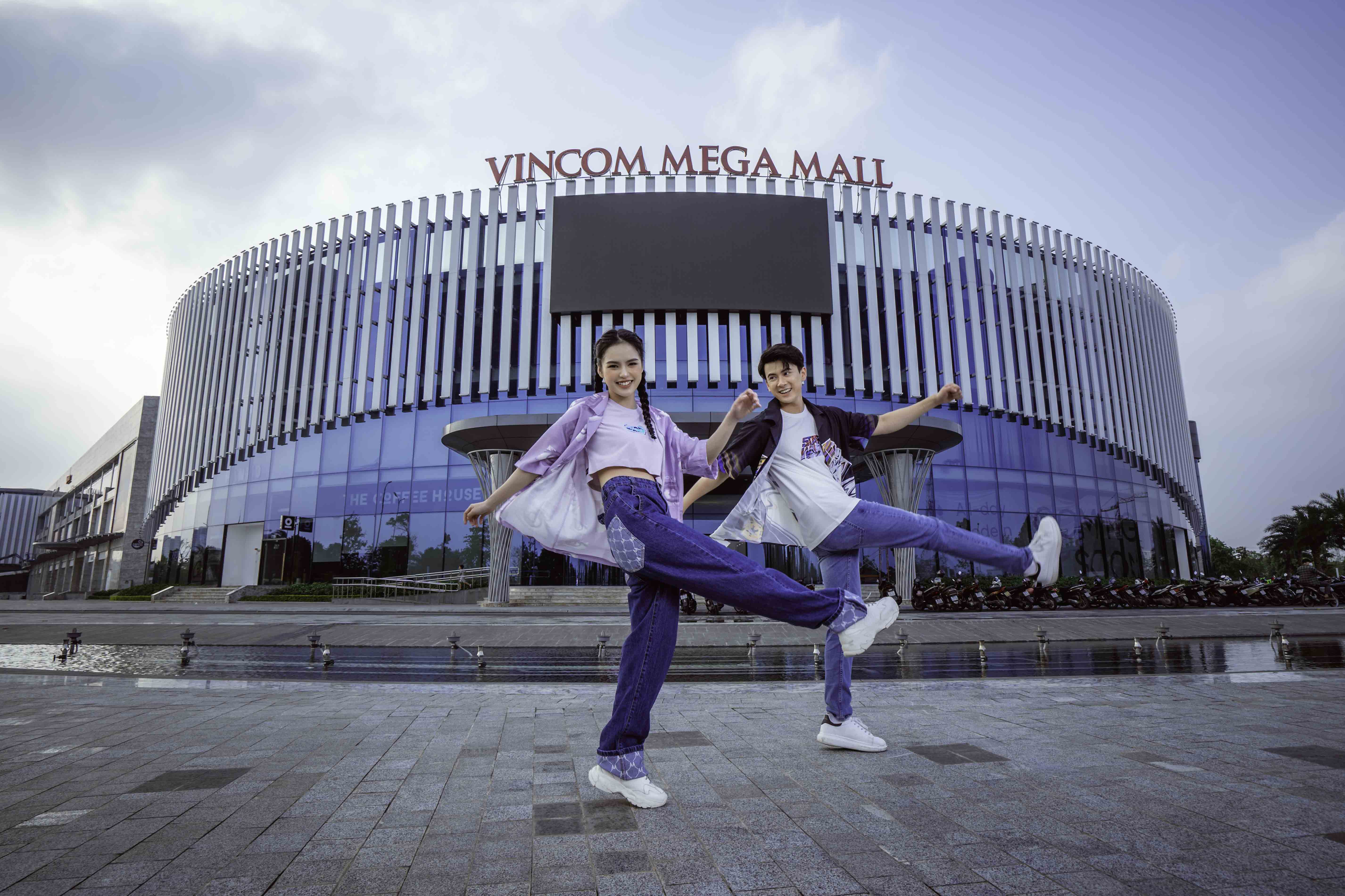 Vincom Mega Mall Smart City - địa điểm ăn chơi Nam Từ Liêm Hà Nội cực chất