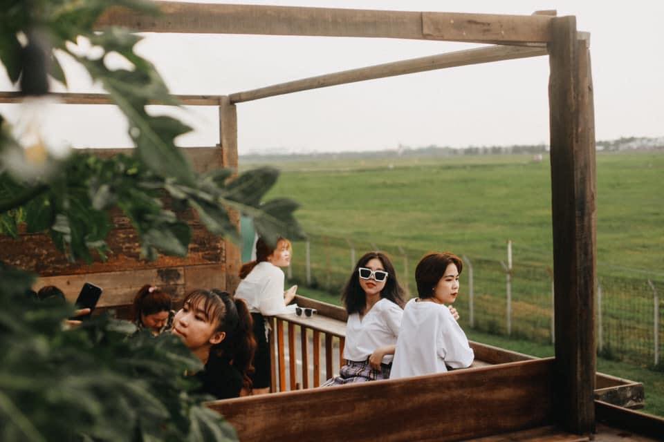 Phen's House - Quán cà phê view máy bay đẹp quận Gò Vấp