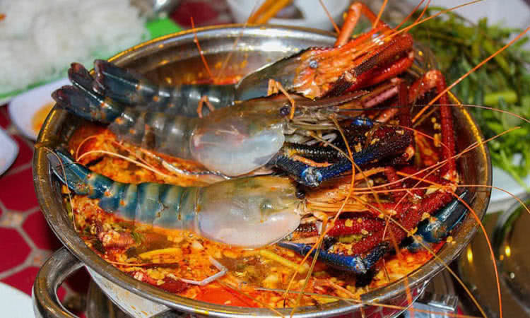 Sài Gòn Xưa & Nay - quán nướng hải sản tươi sống, đa dạng các loại hải sản