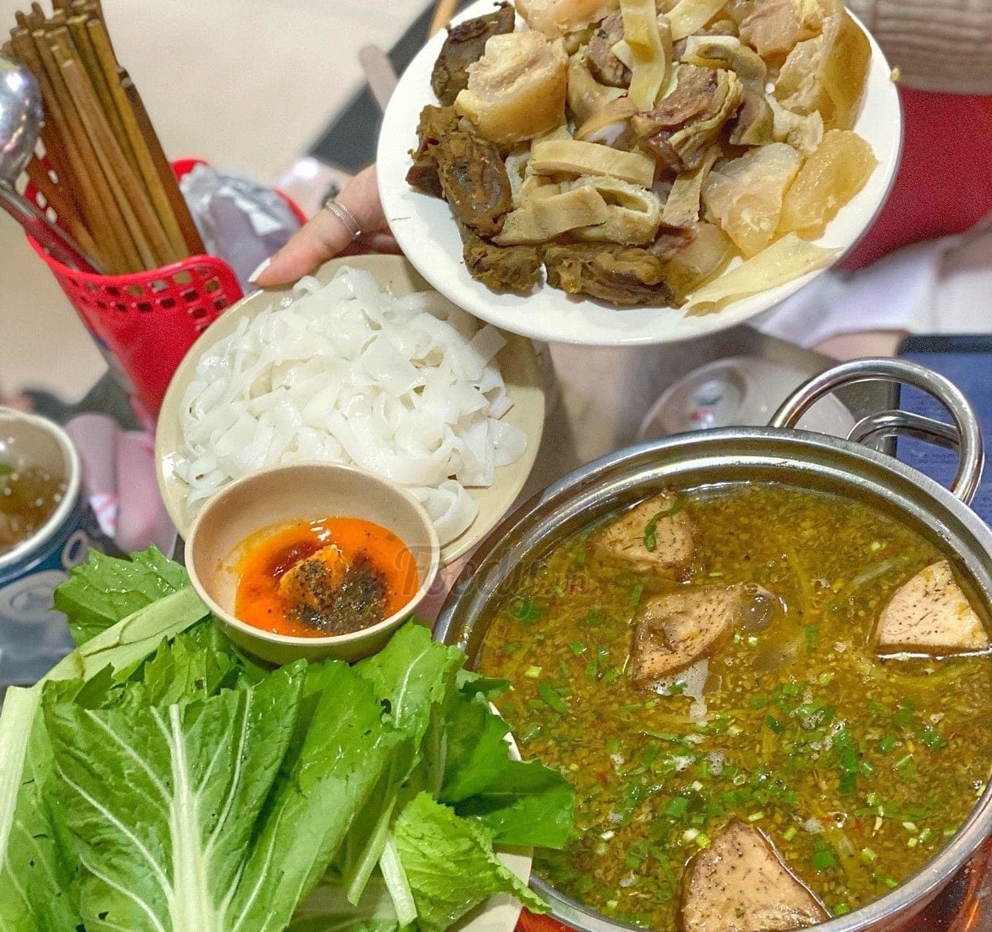 lẩu bò Ba Duệ