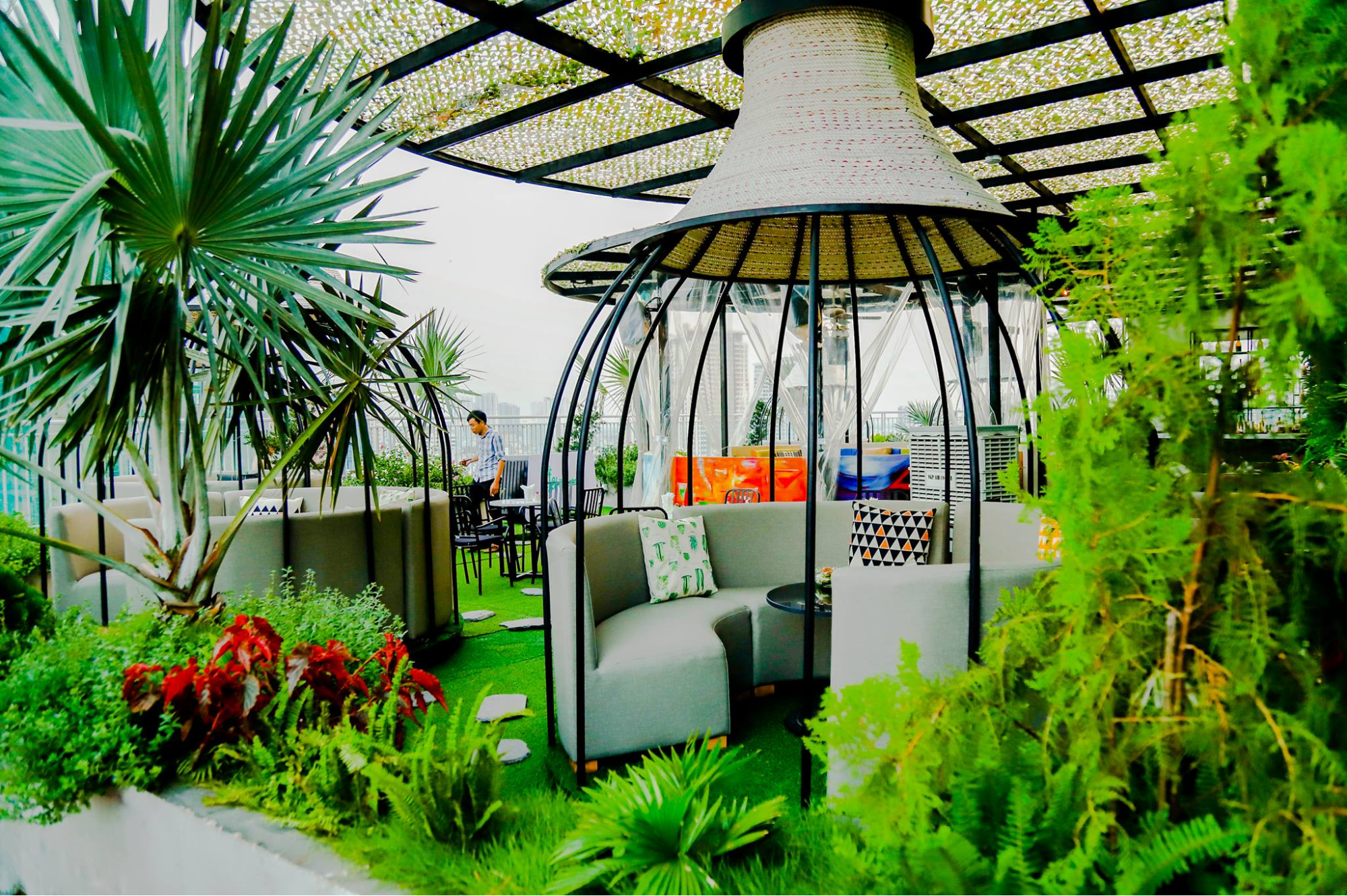 Chill Garden Lounge có view trên cao cực đẹp