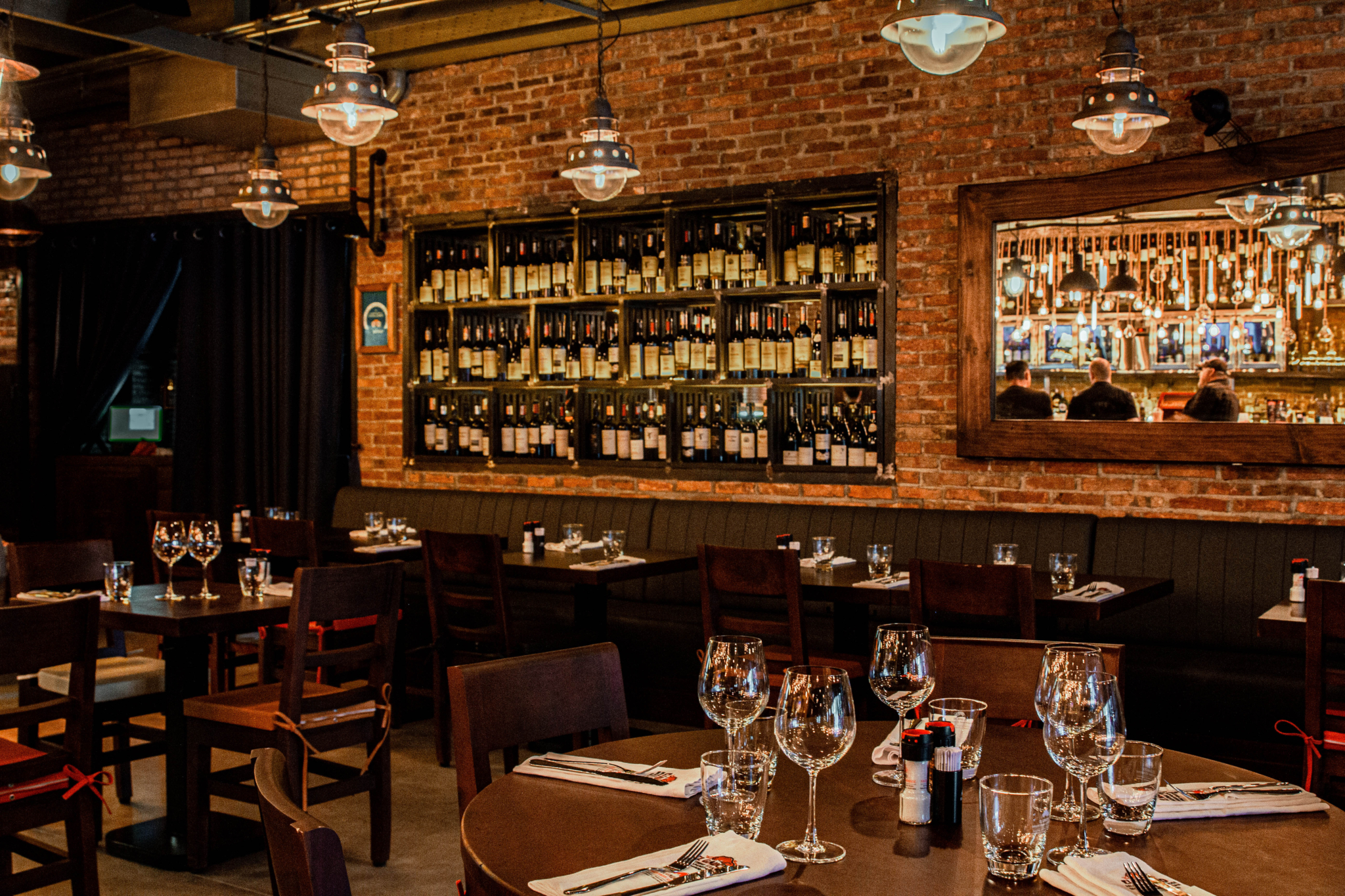 Nhà hàng EI Gaucho Argentinian Steakhouse có không gian sang trọng và đẳng cấp