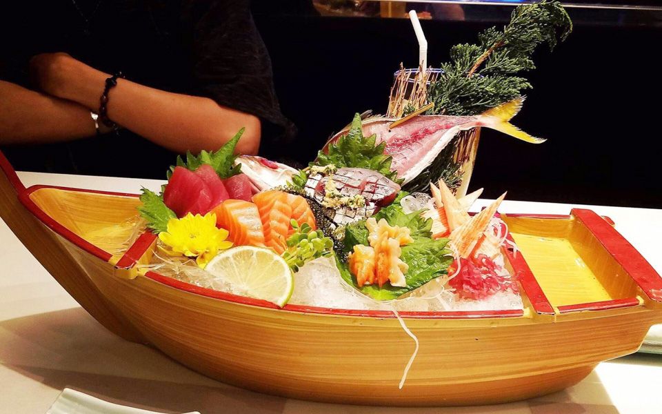 Hokkaido Sashi Sushi - Nhà hàng sushi 