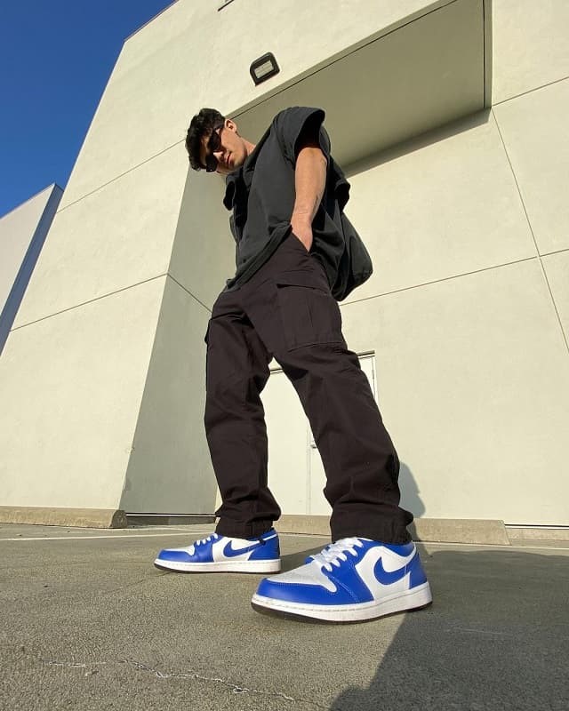 Phối giày Nike Jordan Dam cùng với quần Jogger