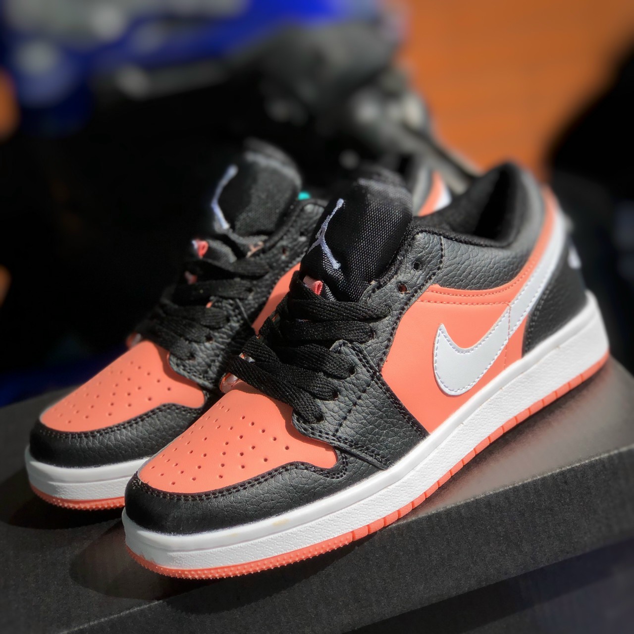 Phối đồ với giày Nike Jordan 1 được xem là một tượng đài trong thế giới giày